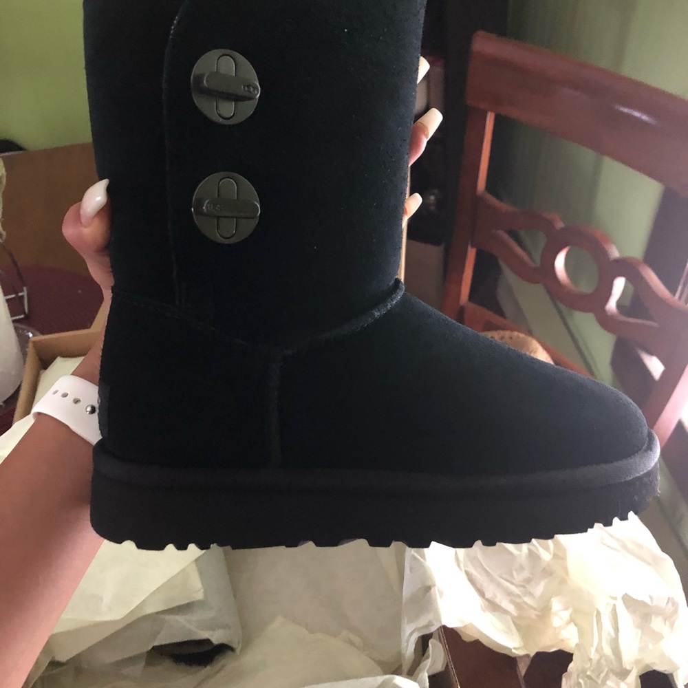 BRAND NEW Black UGGS!!!